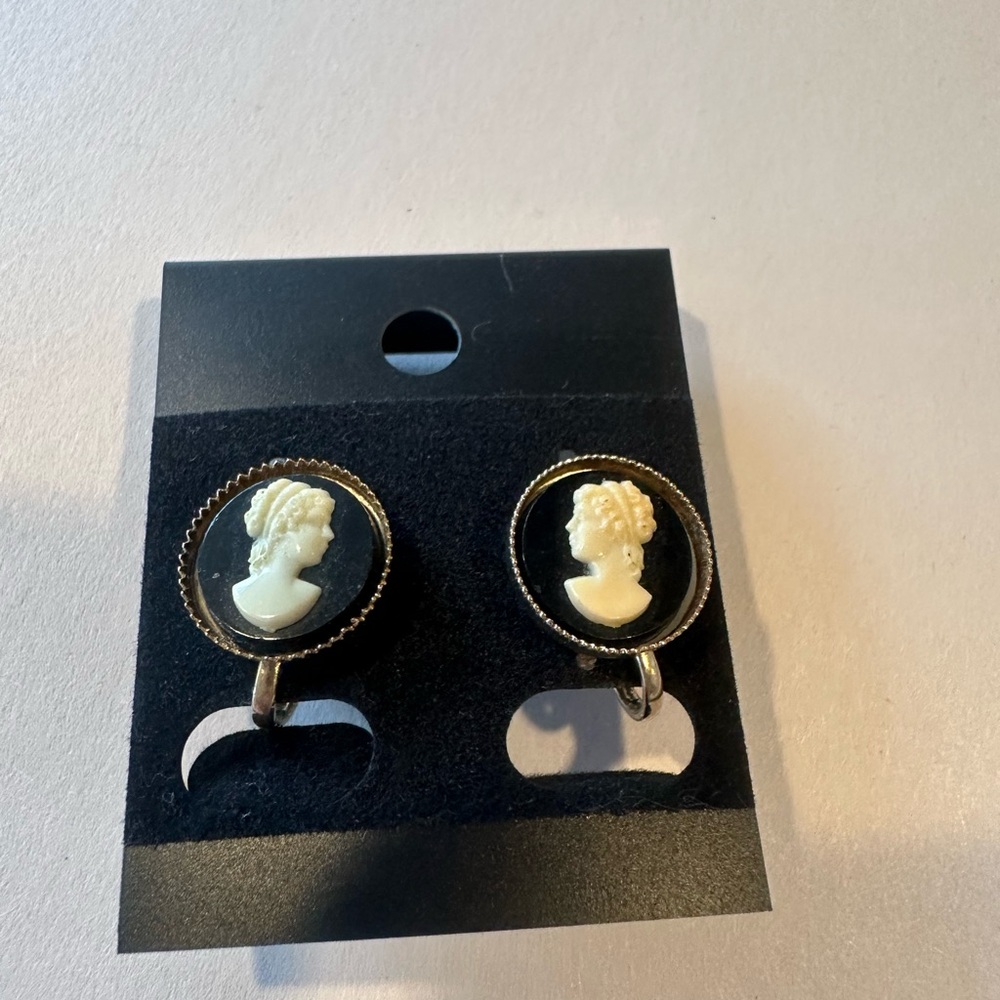 Vintage Black and Cream Cameo Screw Back Earrings